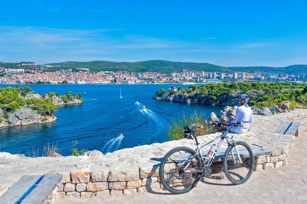 Apartment L&L Šibenik Kültér fotó