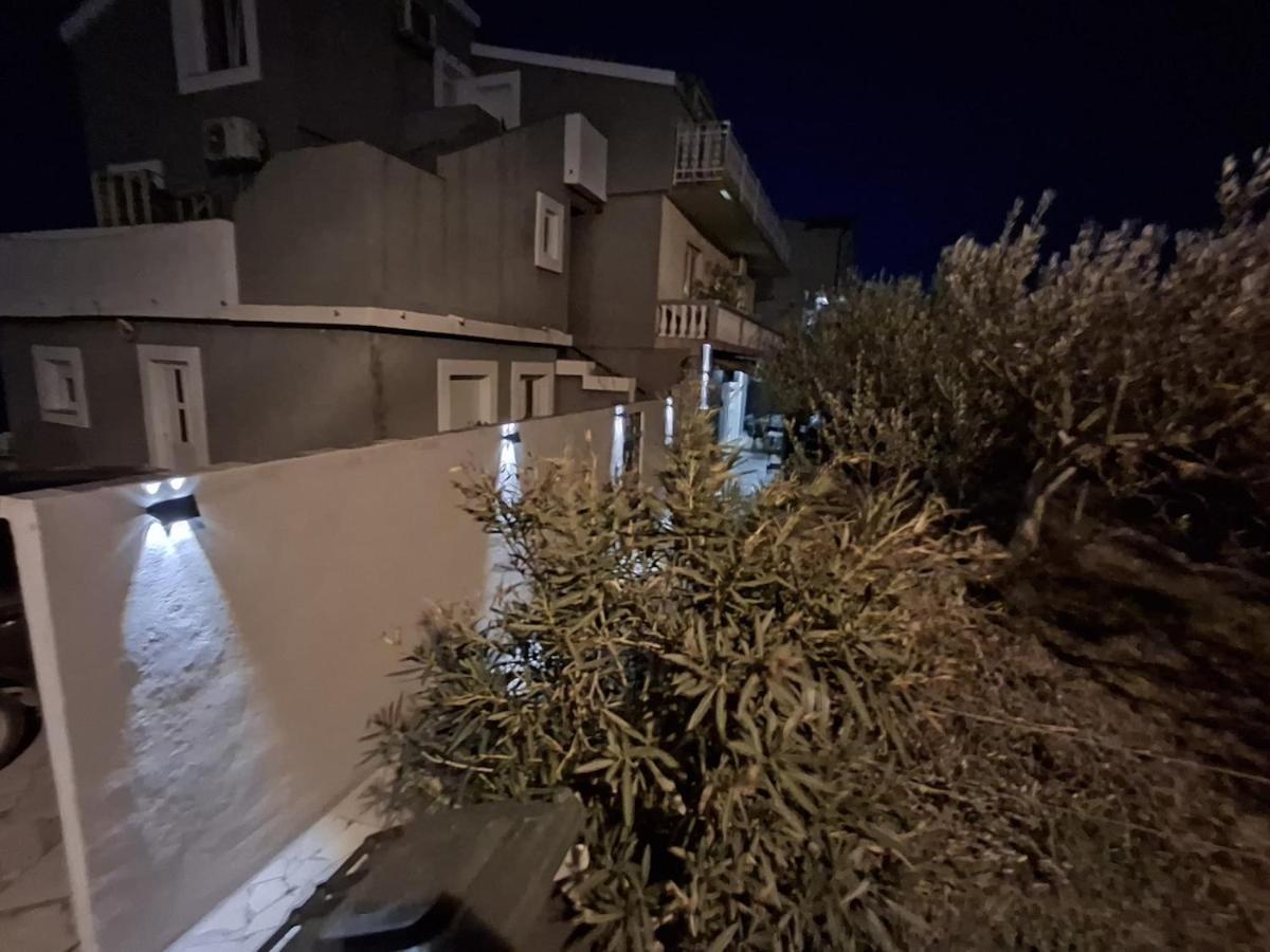 Apartment L&L Šibenik Kültér fotó